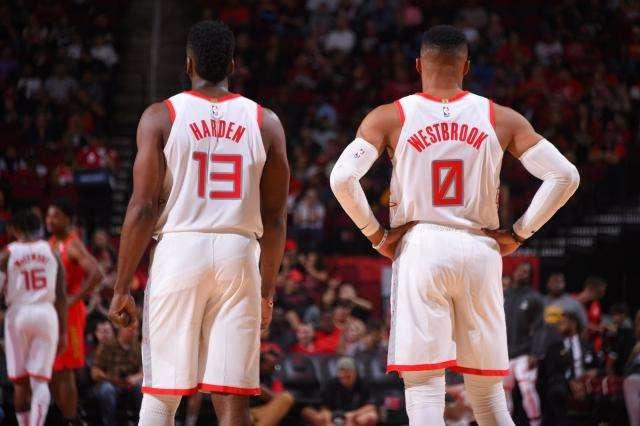 而拜仁在退 而拜仁在退